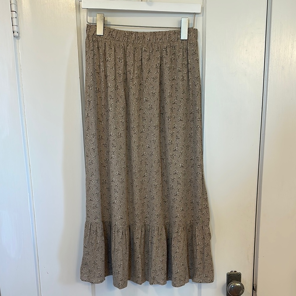 NLT Tan Midi Skirt - Size Large